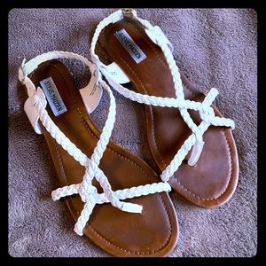 Steve Madden Flat Strappy Sandals